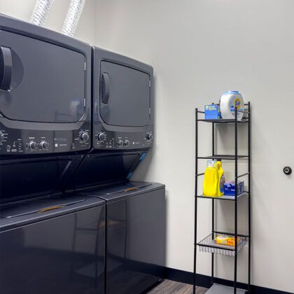Iconic Salon Studios tenant laundry